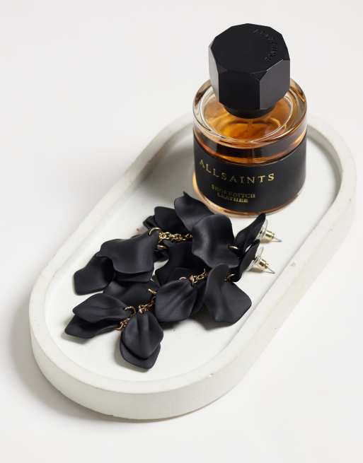 DesignB London petals drop earrings in black, 2 of 4