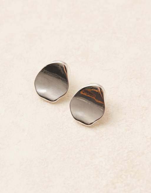 DesignB London - Platte druppelvormige oorbellen in zilver, 3 van 3