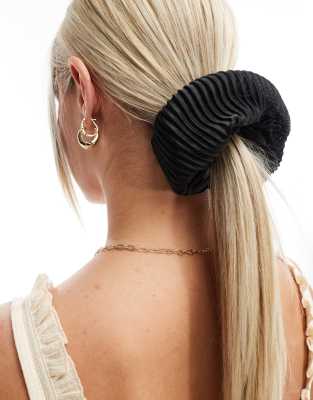 DesignB London - Plissierter Scrunchie-Haargummi in Schwarz