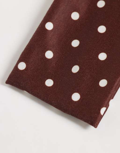 DesignB London polka dot stretched headband in brown and white, 2 of 3