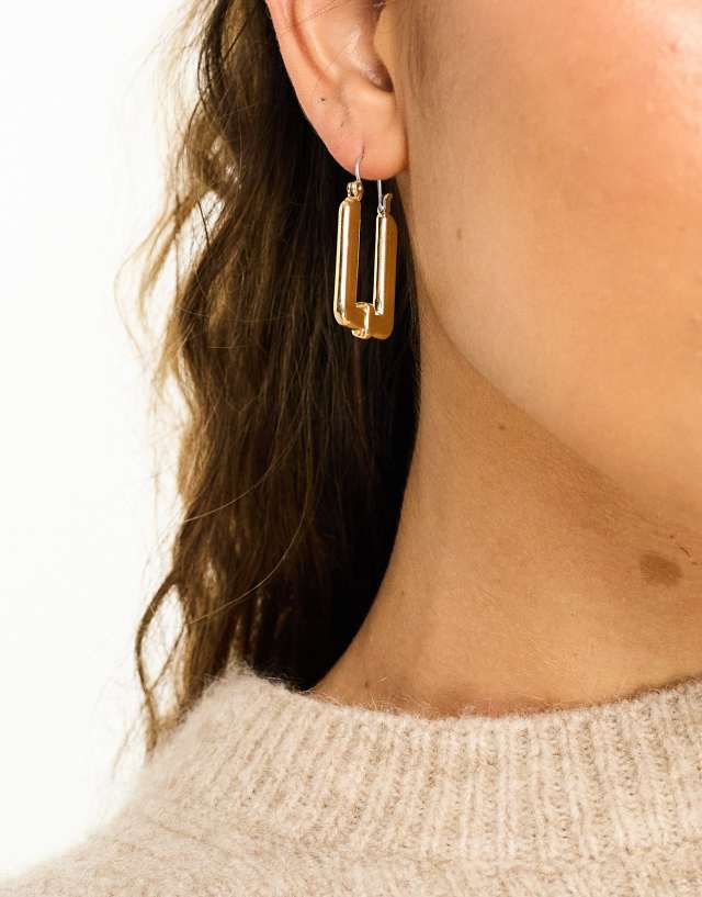 DesignB London - rectangular hoop earrings in gold