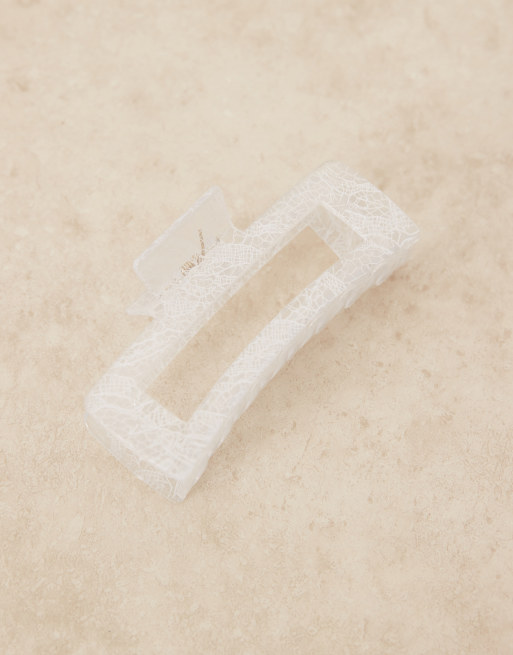DesignB London regaulr hair claw in white lace print, 2 of 3