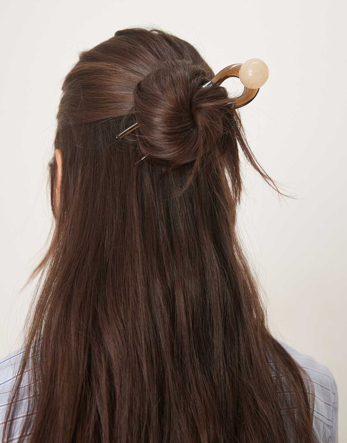 DesignB London resin french hair pin in dark brown
