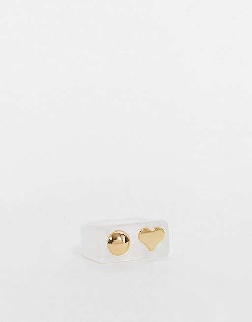 DesignB London resin ring with gold ball and heart in white