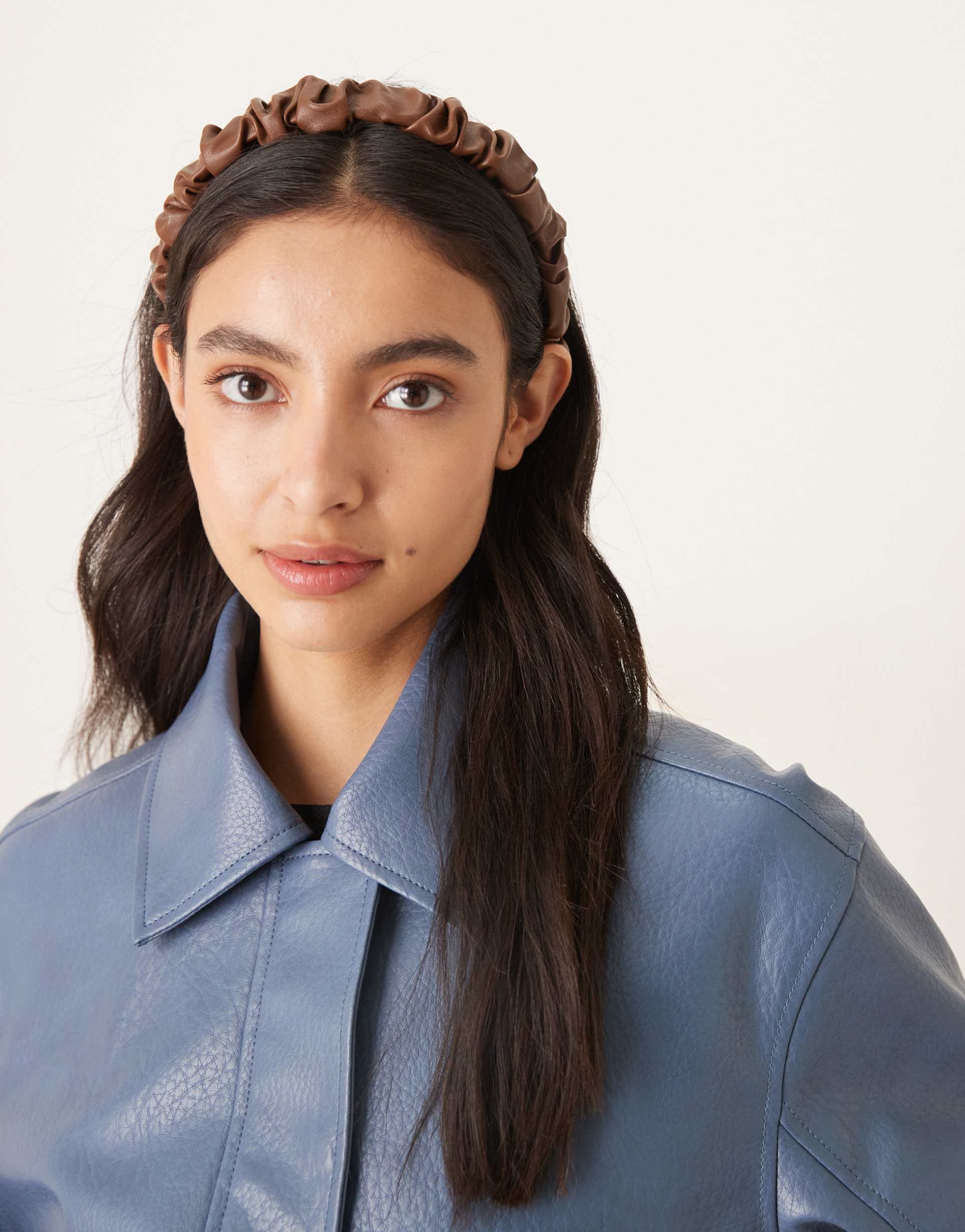 designb london ruched faux leather headband in dark brown