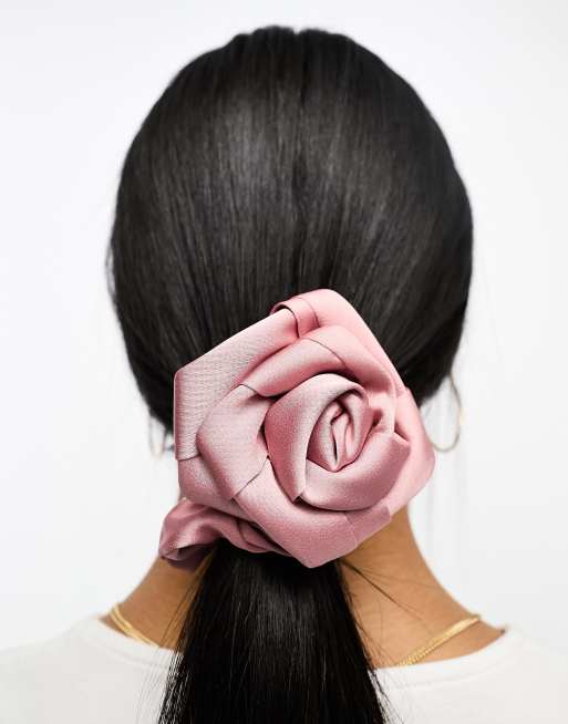 DesignB London satin rose corsage scrunchie in pink, 4 of 4