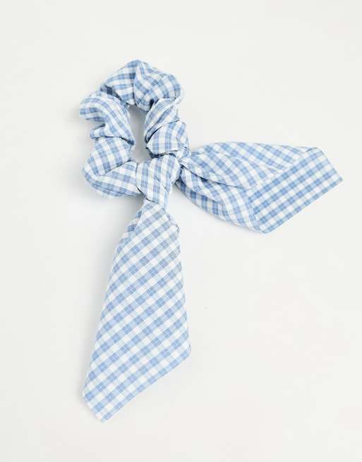 DesignB London – Scrunchie-Haargummi mit hellblauen Vichy-Karos und kleiner Schleife , 3 von 4