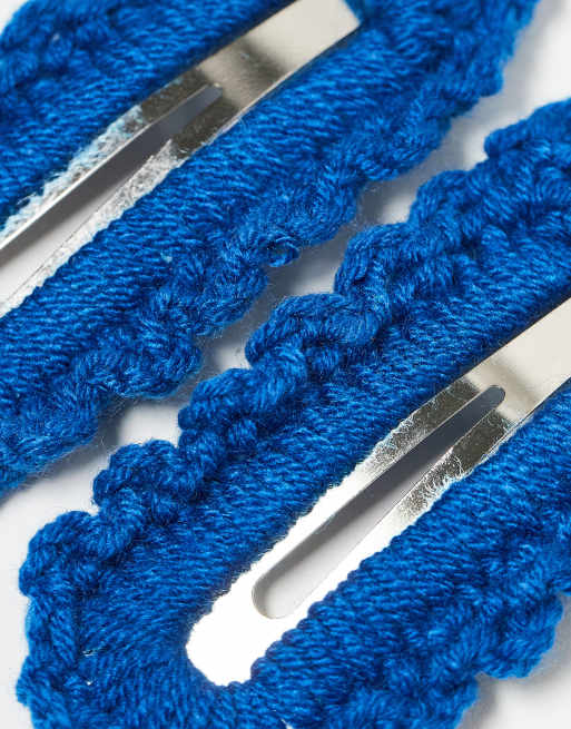 DesignB London - Set van 2 gehaakte haarspeldjes in blauw  , 2 van 4
