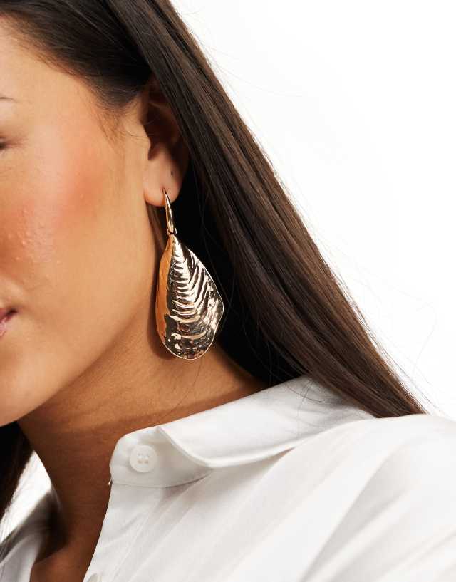 DesignB London - shell drop earrings in gold