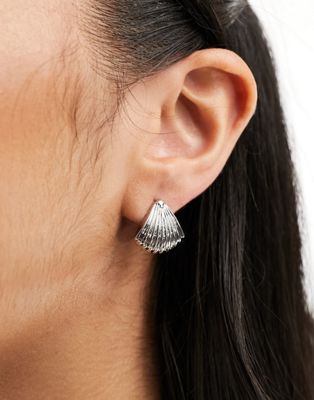DesignB London shell textured stud earrings in silver