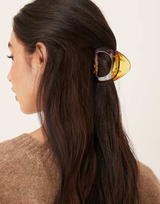 DesignB London DesignB London small curved hair claw in brown