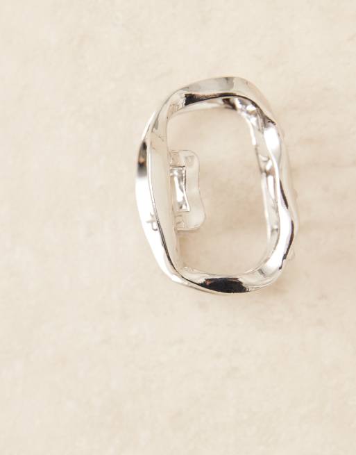 DesignB London small molten metal hair claw clip in silver, 2 of 3
