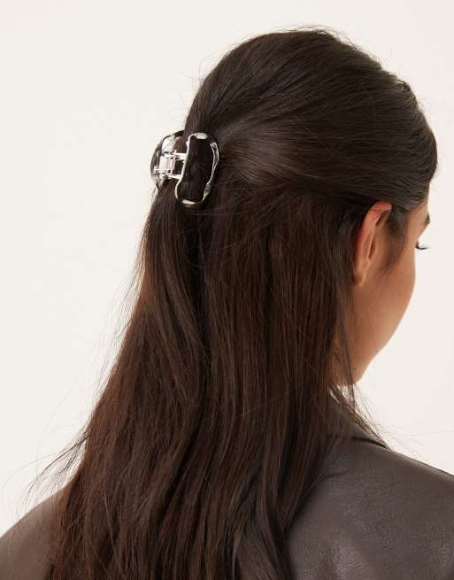 DesignB London small molten metal hair claw clip in silver, 3 of 3