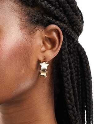 DesignB London star hoop earrings in gold