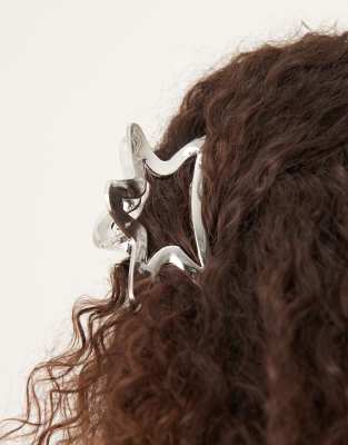 DesignB London DesignB London star shaped hair claw clip in silver