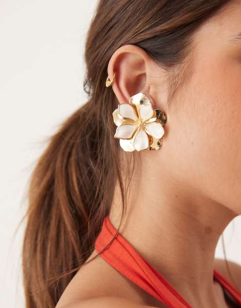 DesignB London statement flower stud earrings in pale pink and gold tone - view 1