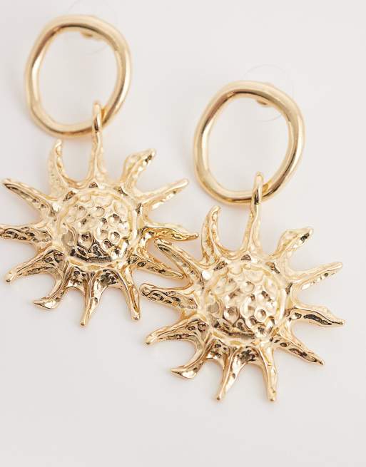 DesignB London statement hammered sun earrings in gold, 2 of 4