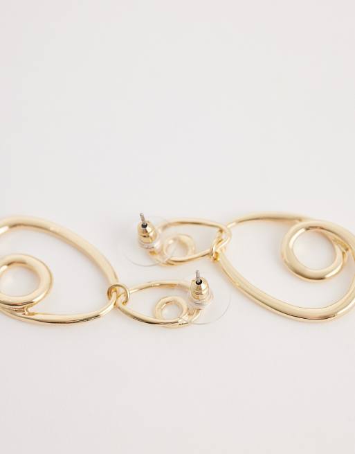 DesignB London – Statement-Ohrstecker in Goldoptik, 3 von 4