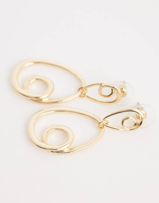 DesignB London – Statement-Ohrstecker in Goldoptik, 4 von 4