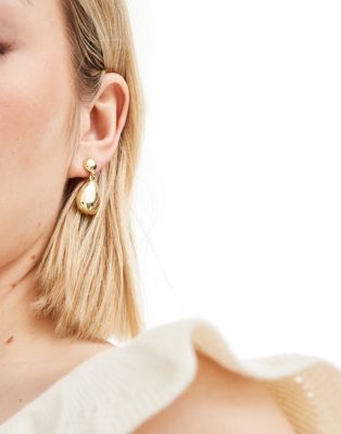 DesignB London teardrop stud earrings in gold