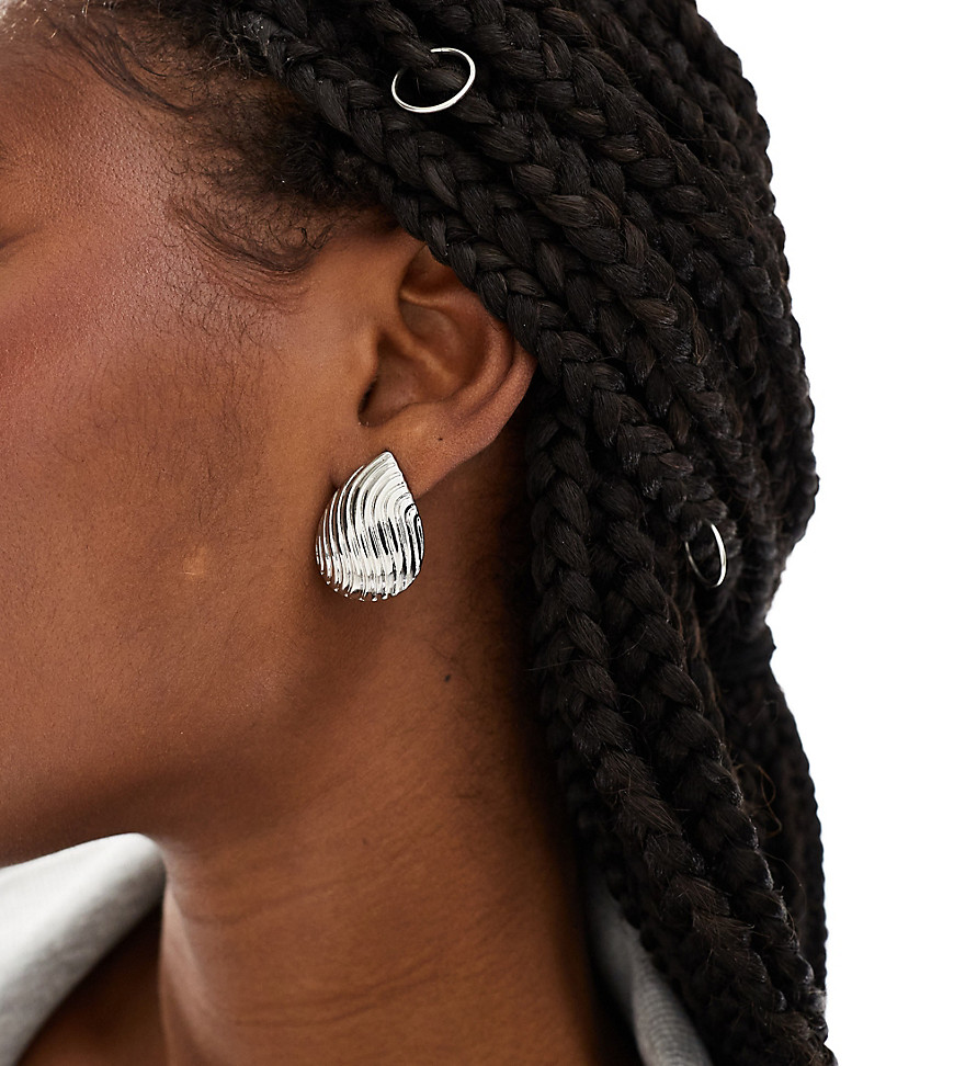 DesignB London textured chunky stud earrings in silver
