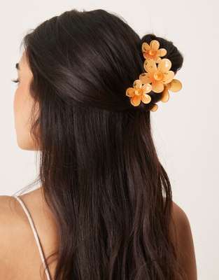 DesignB London DesignB London triple flower hair claw clip in orange