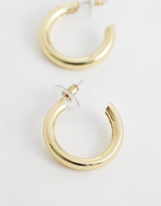 DesignB London tube hoop earrings in gold, 3 of 4
