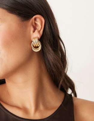 DesignB London vintage style doorknocker earrings in gold - view 1