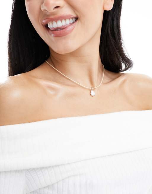 DesignB London – Vitt halsband av snöre med pärlhänge , 3 av 4