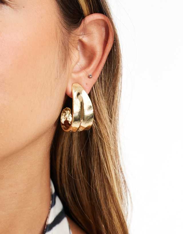 DesignB London - wave chunky hoop earrings in gold