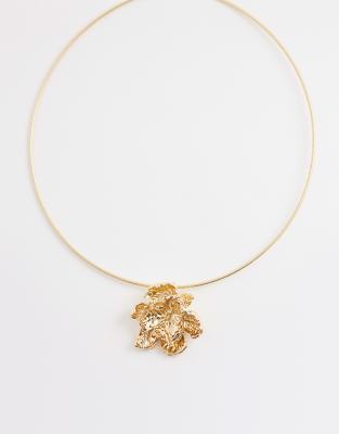 Designb London Wired Collar Flower Pendant Necklace In Gold