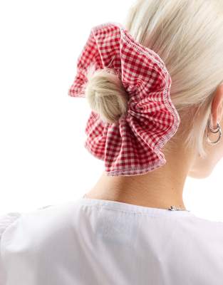 DesignB London - Zweilagiger Scrunchie-Haargummi in Rot mit Vichy-Karo