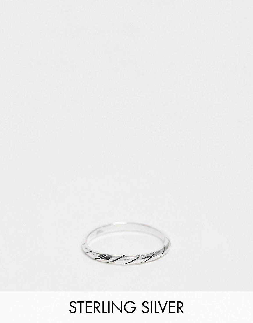 DesignB – Ring i äkta silver