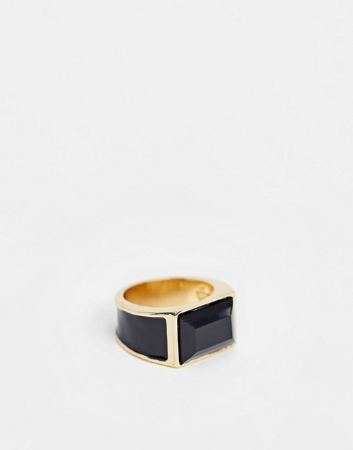 DesignB ring in gold with black enamel and stone