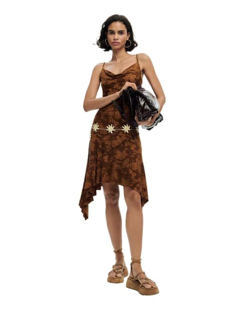 Desigual – Asymmetrisches Trägerkleid in Braun - view 1