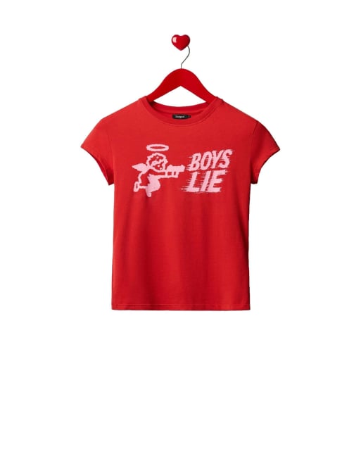Desigual – Figurbetontes T-Shirt in Rot mit „Boys Lie“-Print, 4 von 4