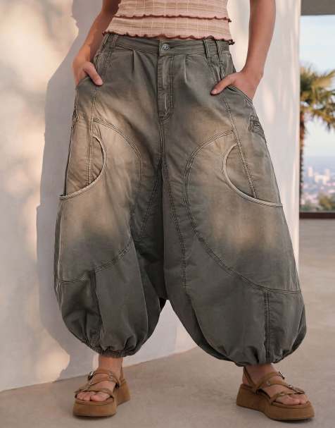 Desigual Fluid cargo pants in green - LGREEN