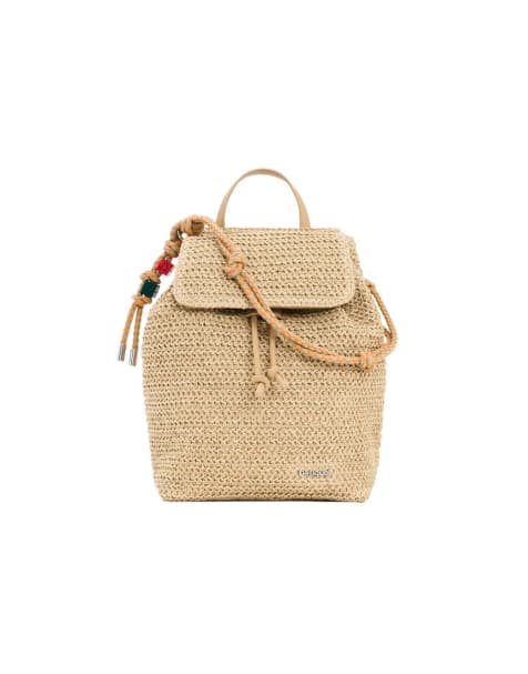 Desigual – Kleine Rucksack aus Bast in Beige mit Anhänger - view 1