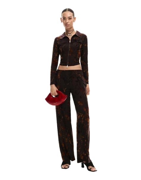 Desigual - Lange geflockte broek in bruin - view 1