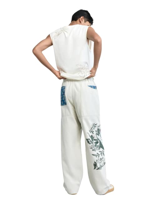 Desigual Long floral trousers in white, 2 of 4