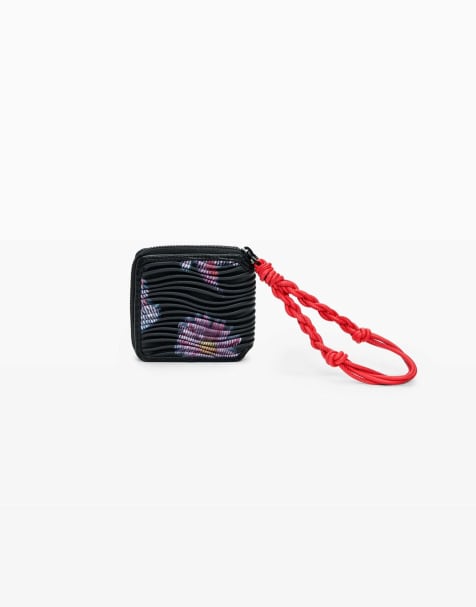 Desigual Medium floral-texture wallet in black - view 1