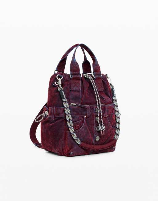 Desigual mittelgroßer, mehrfach tragbarer Rucksack aus Denim und Samt in Rot, 2 von 4