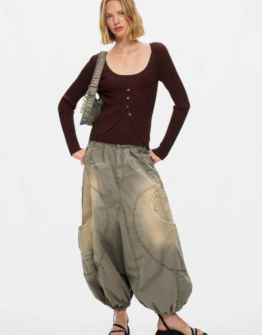 Desigual - Pantalones cargo verdes fluidos, 3 de 4