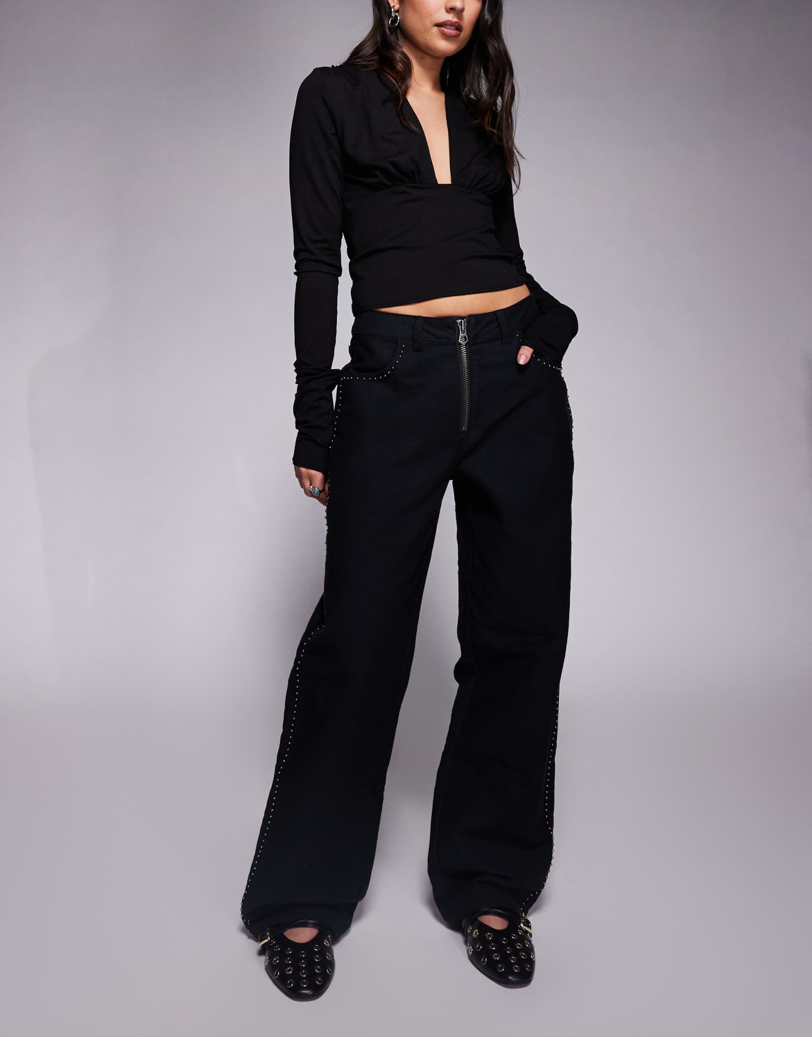 Джинсы Deus Ex Machina Allusions черного цвета с заклепками