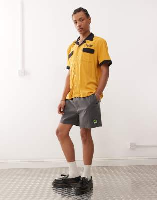 Deus Ex Machina Deus Ex Machina sandbar acid wash shorts in grey