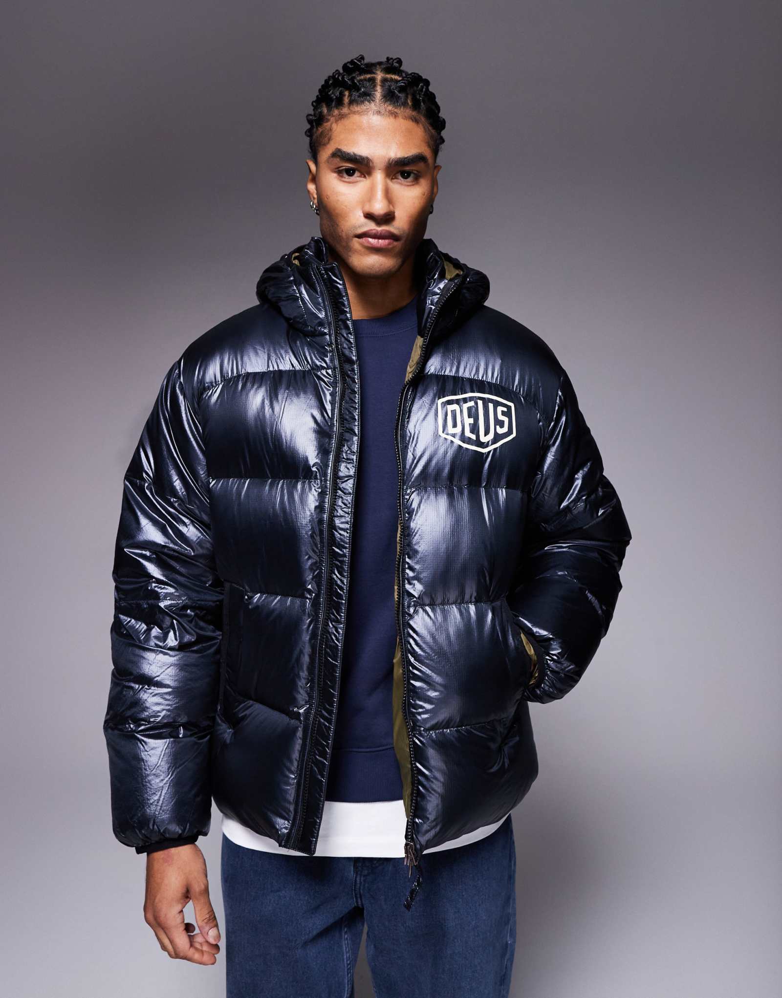 Черная пуховая куртка с капюшоном Deus Ex Machina shield