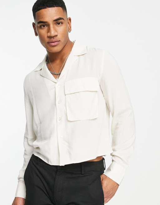 Devil's Advocate - Cropped, boxy overhemd met grote borstzak in wit