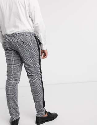 side white striped pants