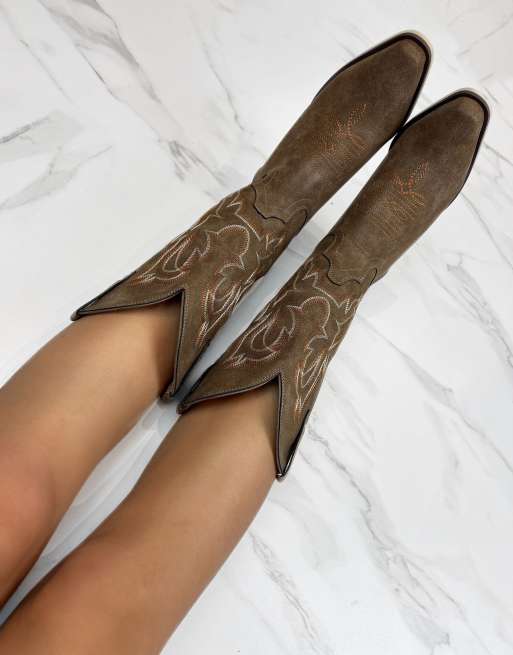 DIA Studios Cowboy western ankle boots in brown in brown , 2 of 4