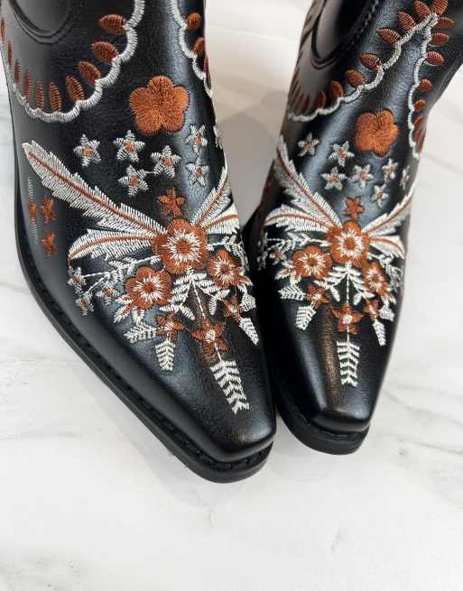 DIA Studios Cowboy western boots in black , 2 of 4